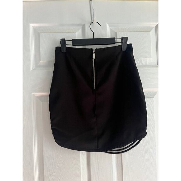 Black Mini Skirt - Picture 2 of 4